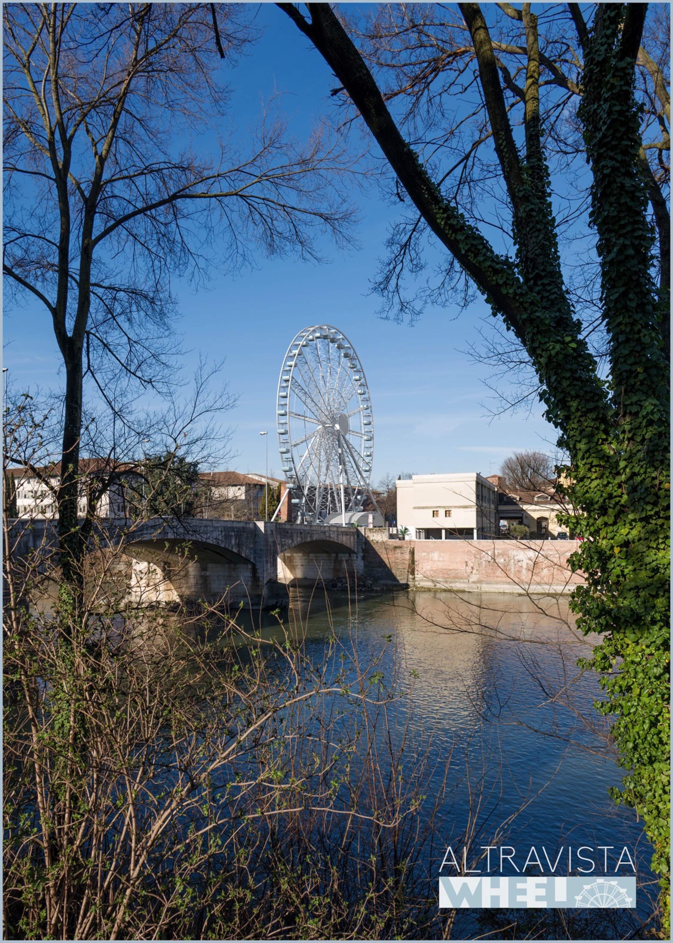 Ferris wheel’s accessibility: gondola for disabled persons