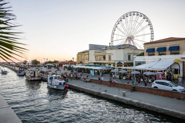 inaugurazione-della-ruota-panoramica-altravista-wheel-viareggio2