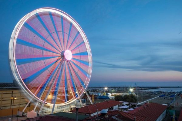 galleria-giostra-viareggio-altravistawheel4